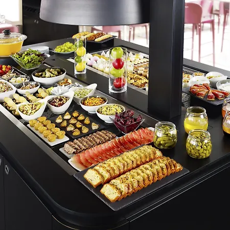 ホテル Campanile シャナ