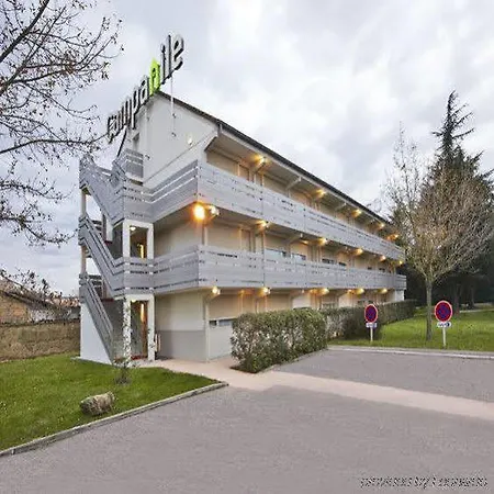 Hotel Campanile Chanas