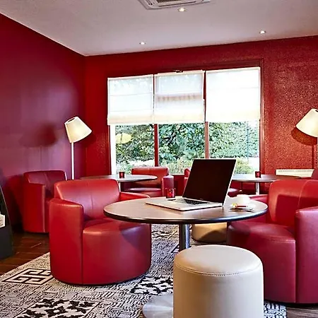 Hotel Campanile 3*