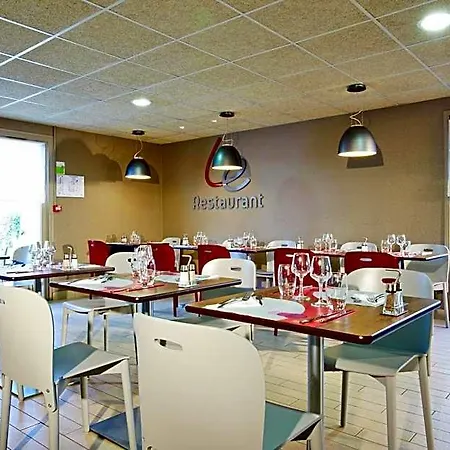 Hotel Campanile 3*