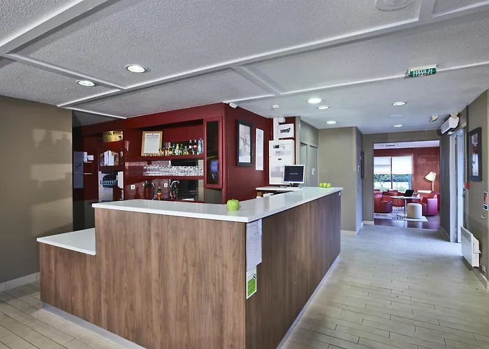 Hotel Campanile Chanas