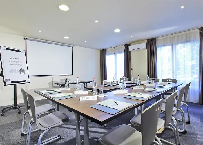Campanile Hotel 3*